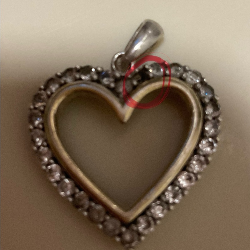 Peoples Silver and Gold Heart Pendant - Picture 4 of 4